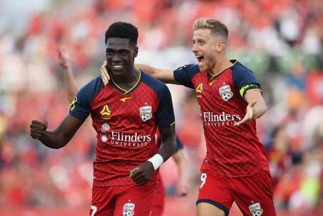 英超夺冠赔率:阿森纳连胜优势却缩小 曼城紧逼