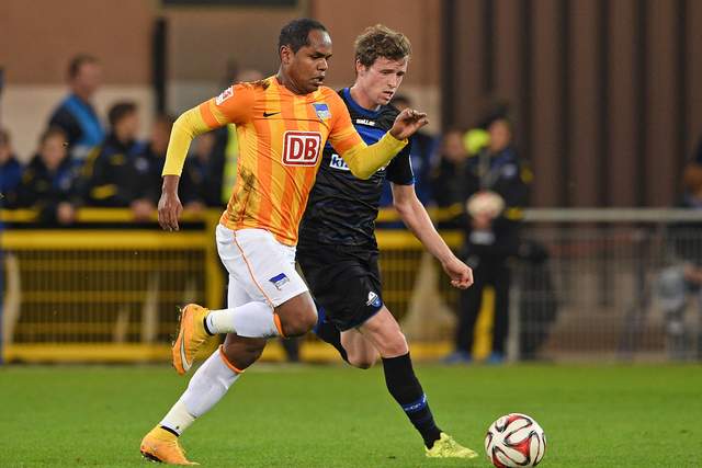 英超夺冠赔率:阿森纳连胜优势却缩小 曼城紧逼